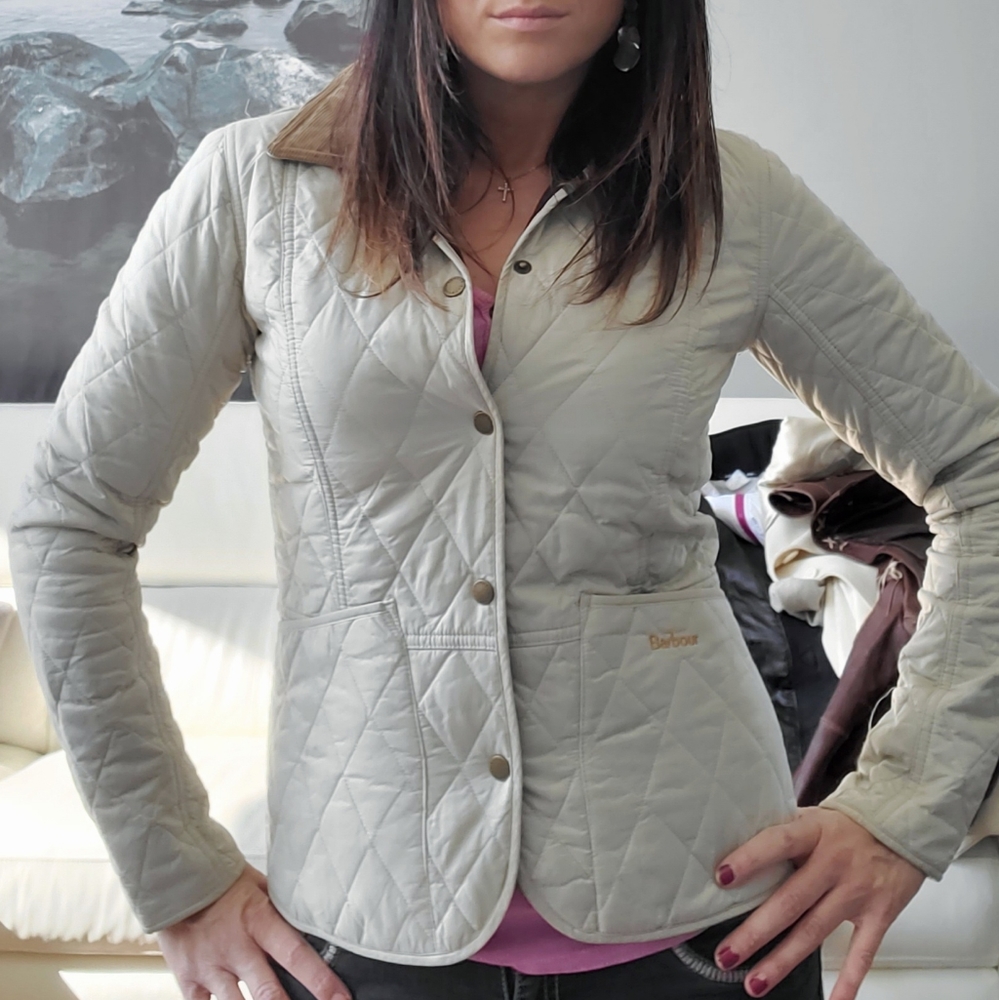 Barbour Women's Quilted Puffer Jacket in Light Beige